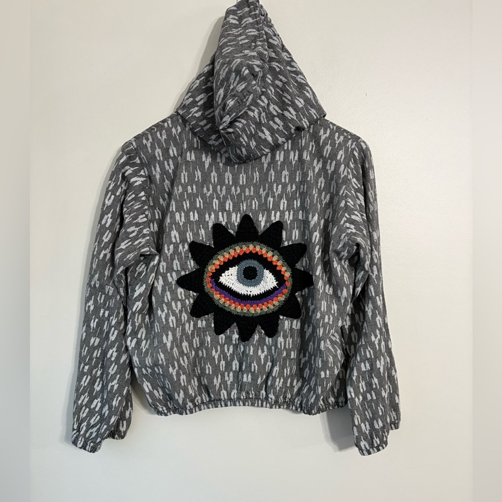 Lakhays Gray Cropped Hoodie embroidered Boho Colorful Eye Design Size Medium